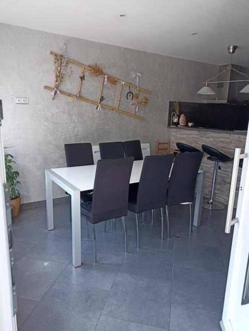 Appartement De 70M2 Tout Equipe Hargarten-aux-Mines Екстер'єр фото