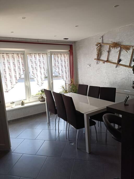 Appartement De 70M2 Tout Equipe Hargarten-aux-Mines Екстер'єр фото